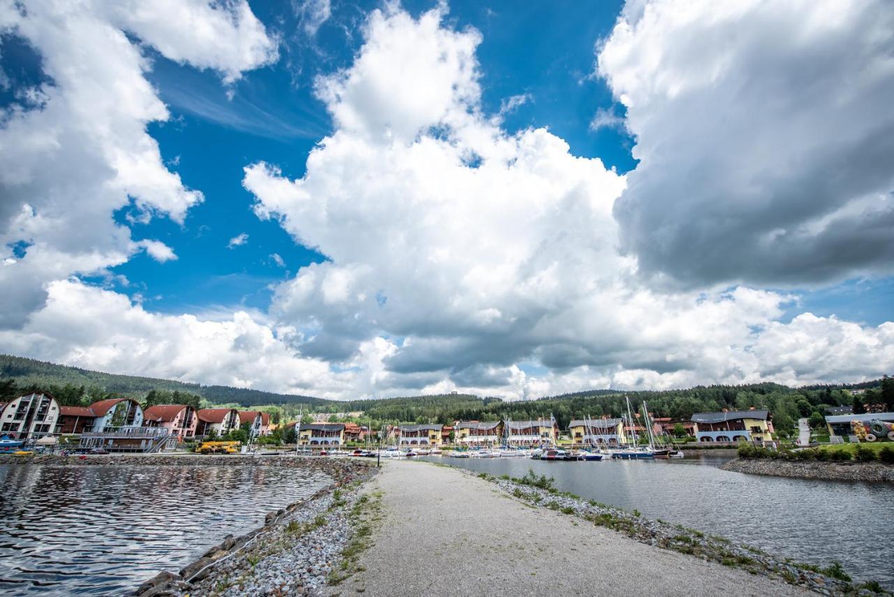 Lipno Nad Vltavou - Apartman 23 - Wifi, Parking, Netflix المظهر الخارجي الصورة